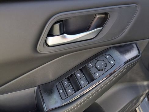 New 2026 Nissan Rogue SV w/ Cold Weather Package FWD image 12