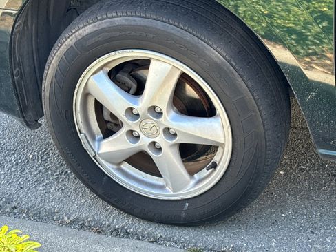 Used 2003 MAZDA MPV LX image 7