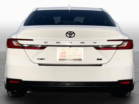 Certified 2025 Toyota Camry SE w/ Convenience Package FWD image 5
