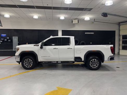 Used 2023 GMC Sierra 2500 SLT w/ SLT Convenience Package AWD/4WD image 5