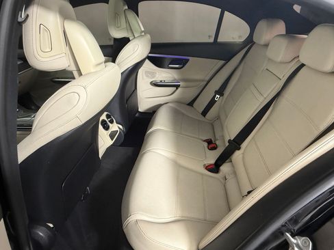 Used 2023 Mercedes-Benz C 300 4MATIC Sedan image 25