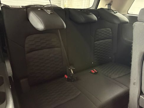 Used 2022 Nissan Pathfinder SV AWD/4WD image 33