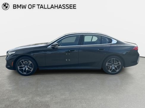 New 2026 BMW 530i w/ Premium Package image 8