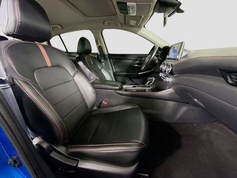 Used 2024 Nissan Sentra SR w/ SR Premium Package FWD image 29