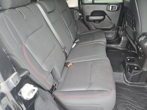 Used 2019 Jeep Wrangler Unlimited Rubicon AWD/4WD image 18