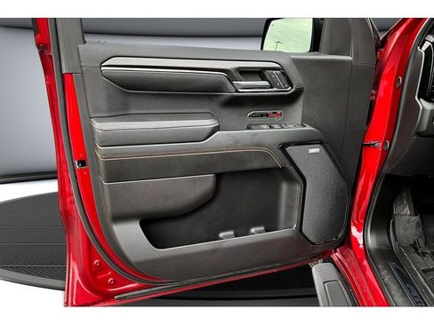 Used 2024 GMC Sierra 1500 AT4 w/ Technology Package image 20