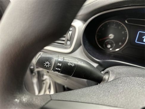 Used 2018 Kia Sorento L image 19