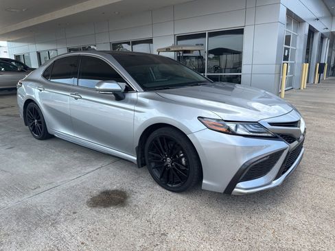 Used 2023 Toyota Camry XSE FWD image 1