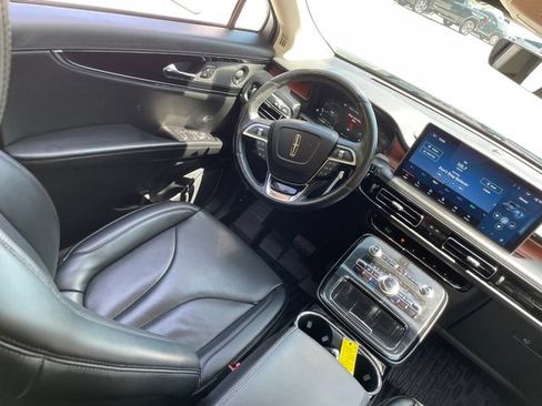Used 2023 Lincoln Nautilus Reserve AWD/4WD image 21
