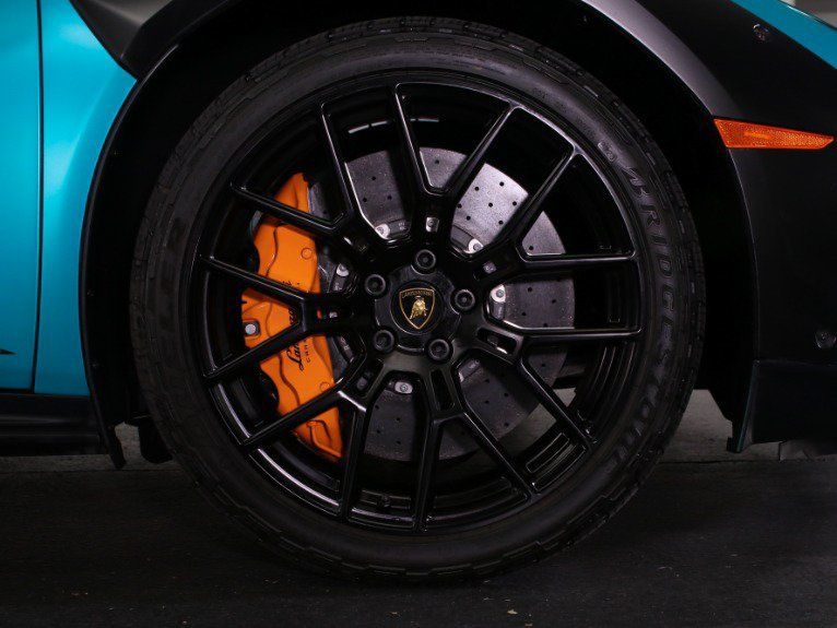 Used 2024 Lamborghini Huracan Sterrato AWD/4WD image 10