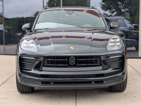Used 2025 Porsche Macan image 6