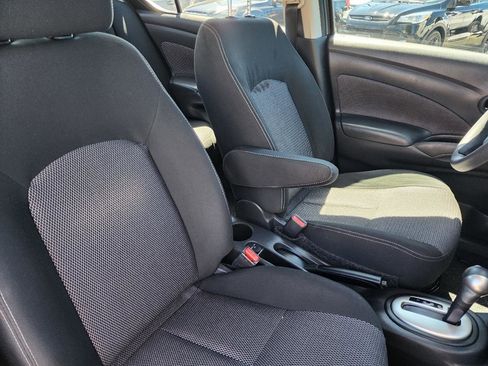 Used 2018 Nissan Versa SV FWD image 28