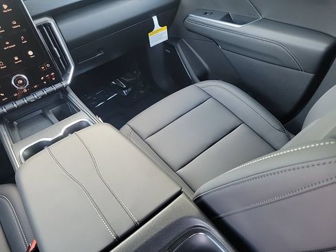 New 2026 GMC Acadia Elevation w/ Elevation Premium Package FWD image 13