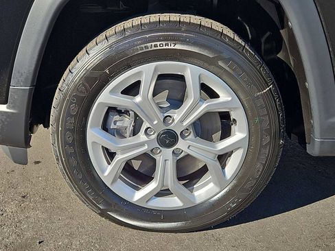 New 2026 Jeep Compass Latitude image 14