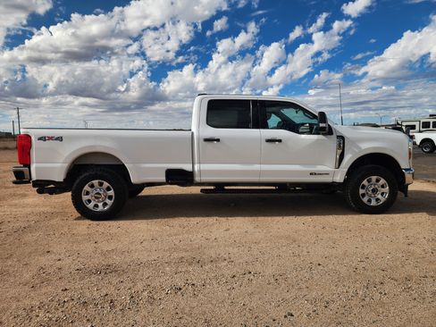 Used 2024 Ford F250 XLT image 4