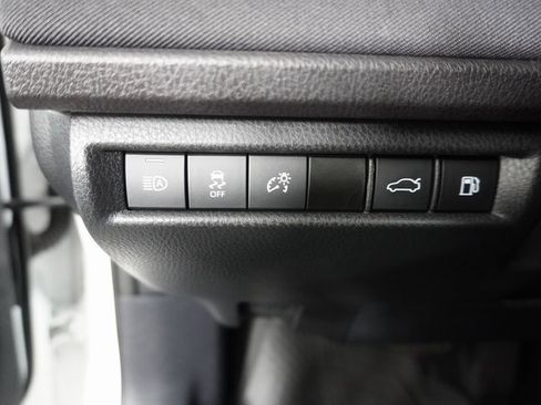 Used 2025 Toyota Camry LE image 25