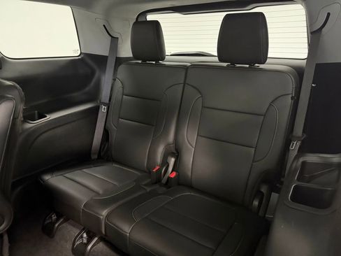 Used 2020 GMC Acadia SLT image 25