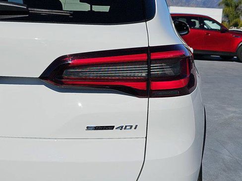 Certified 2023 BMW X5 sDrive40i w/ Executive Package image 36