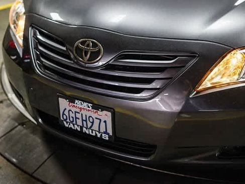 Used 2009 Toyota Camry LE image 5