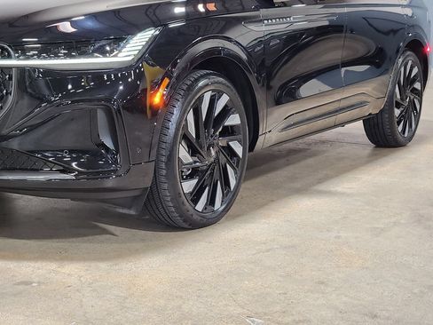 Used 2024 Lincoln Nautilus Black Label w/ Jet Appearance Package (87T) AWD/4WD image 17