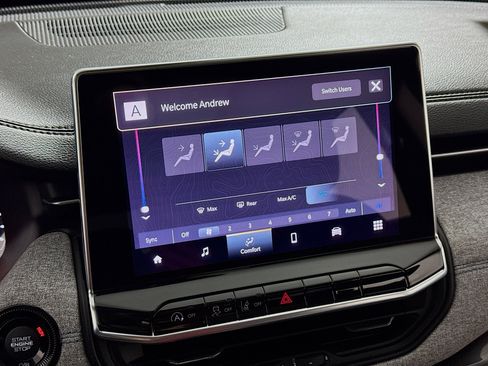 Used 2022 Jeep Compass Latitude w/ Sun and Sound Group image 16