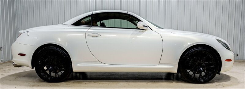 Used 2005 Lexus SC 430 Convertible RWD image 10