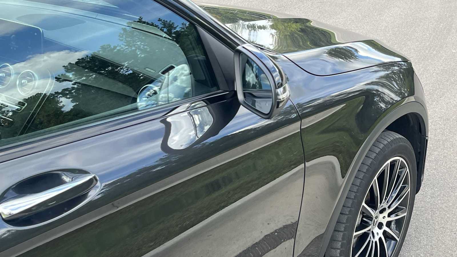 Certified 2023 Mercedes-Benz GLC 300 4MATIC Coupe image 19