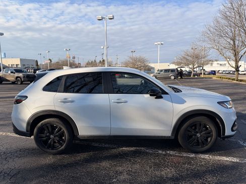 Certified 2026 Honda HR-V Sport image 2