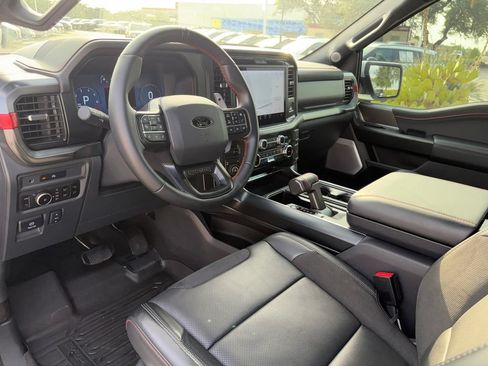 Used 2025 Ford F150 Raptor AWD/4WD image 8