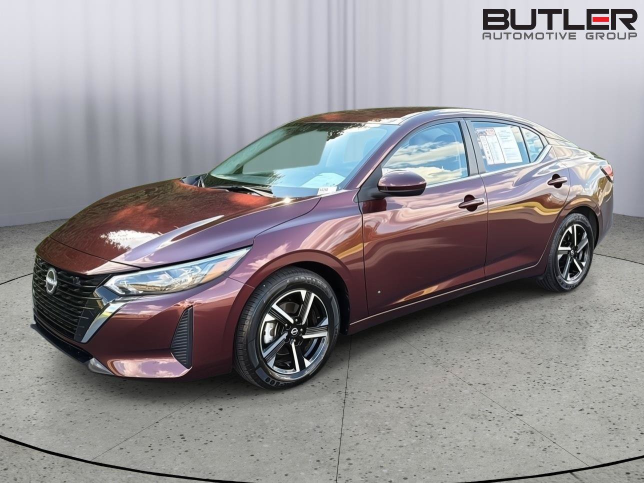 Used 2025 Nissan Sentra SV FWD image 2