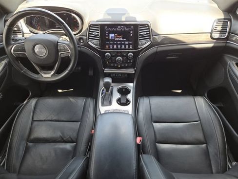 Used 2019 Jeep Grand Cherokee Overland AWD/4WD image 27