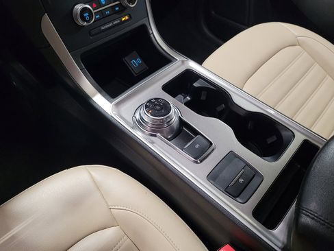 Used 2023 Ford Edge SEL image 26