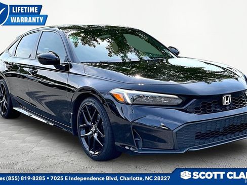 Used 2025 Honda Civic Sport image 1