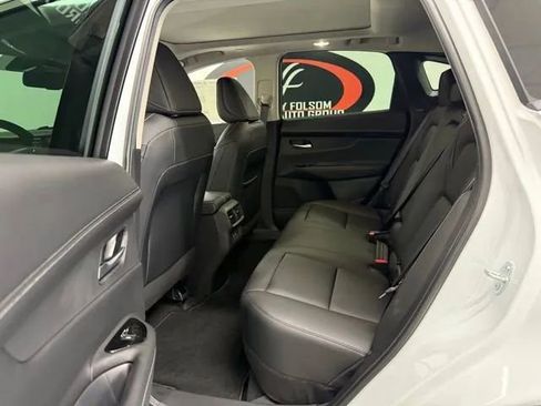 New 2025 Nissan Murano SL image 16