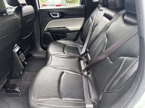Used 2025 Jeep Compass Limited AWD/4WD image 18