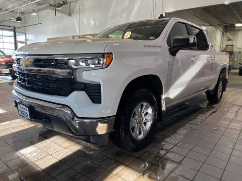 Used 2025 Chevrolet Silverado 1500 LT image 5