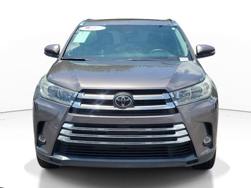 Certified 2019 Toyota Highlander Limited FWD image 2