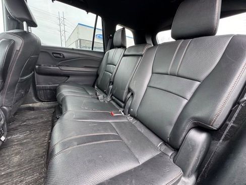 Used 2023 Honda Passport TrailSport image 12