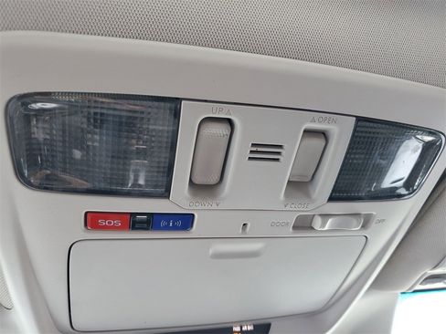 Used 2016 Subaru Legacy 2.5i Limited image 31