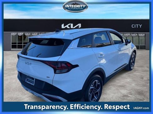Certified 2024 Kia Sportage LX image 5