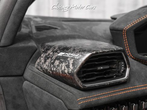 Used 2018 Lamborghini Huracan Performante image 9