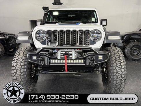 Used 2024 Jeep Wrangler Unlimited Rubicon 4xe AWD/4WD image 3
