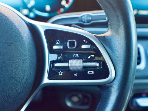 Used 2021 Mercedes-Benz GLE 350 4MATIC image 23