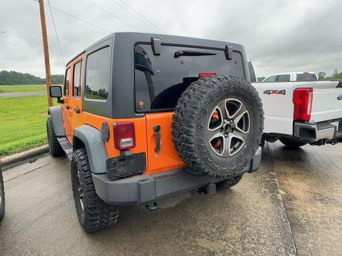 Used 2013 Jeep Wrangler Unlimited Sport AWD/4WD image 5