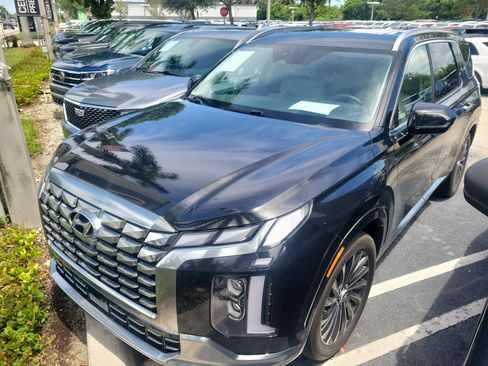 Used 2025 Hyundai Palisade Calligraphy AWD/4WD image 1