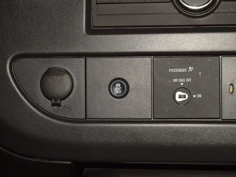 Used 2025 Chevrolet Express 3500 LT w/ LT Preferred Equipment Group RWD image 26