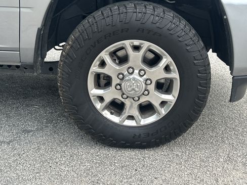 Used 2024 RAM 2500 Laramie w/ Safety Group AWD/4WD image 12