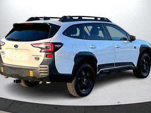 Used 2022 Subaru Outback Wilderness image 8