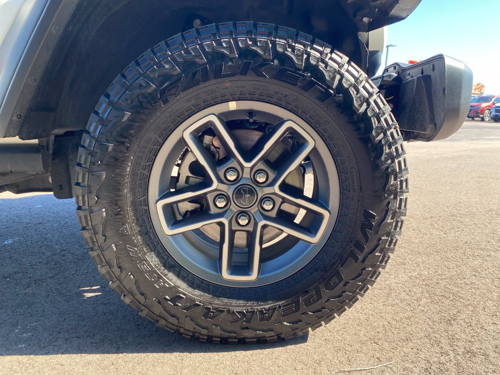 Used 2026 Jeep Gladiator Mojave AWD/4WD image 24