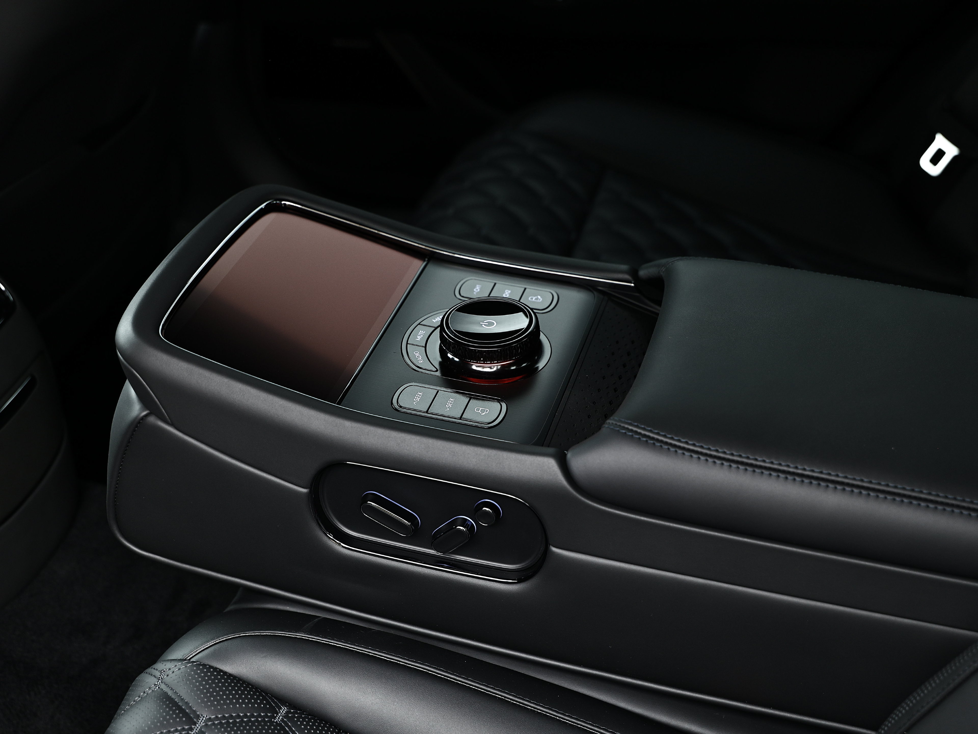 New 2026 Genesis G90 3.5T Prestige AWD/4WD image 36